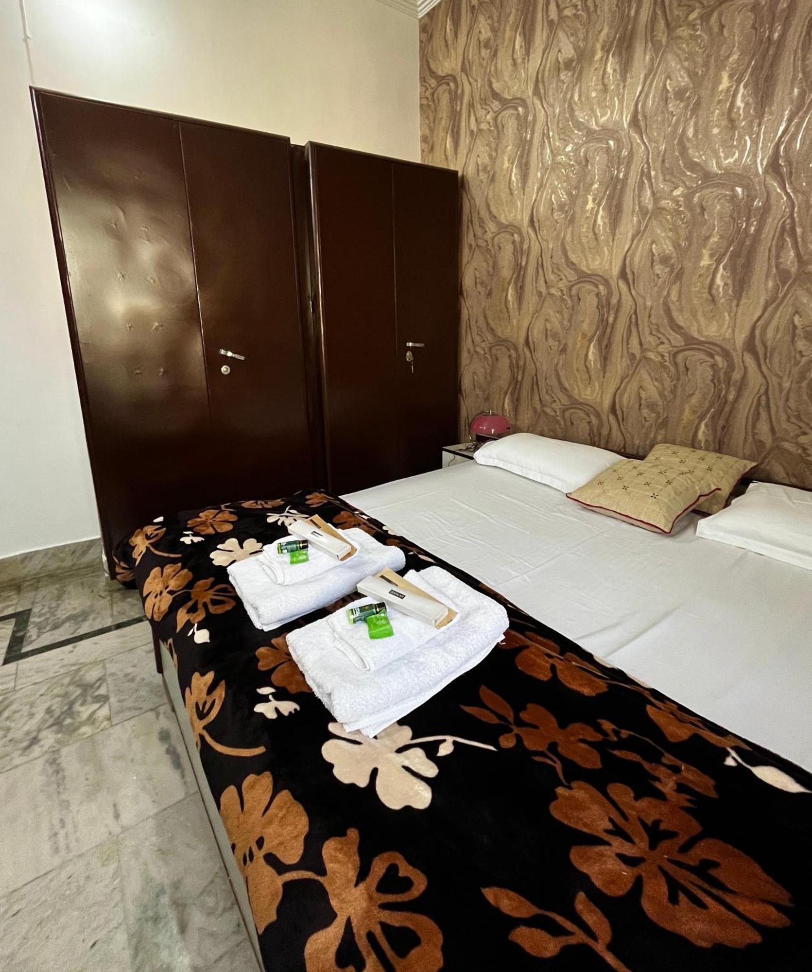 Veena Villa Luxury Suite Ayodhya - 2Km From Ram Mandir Buitenkant foto